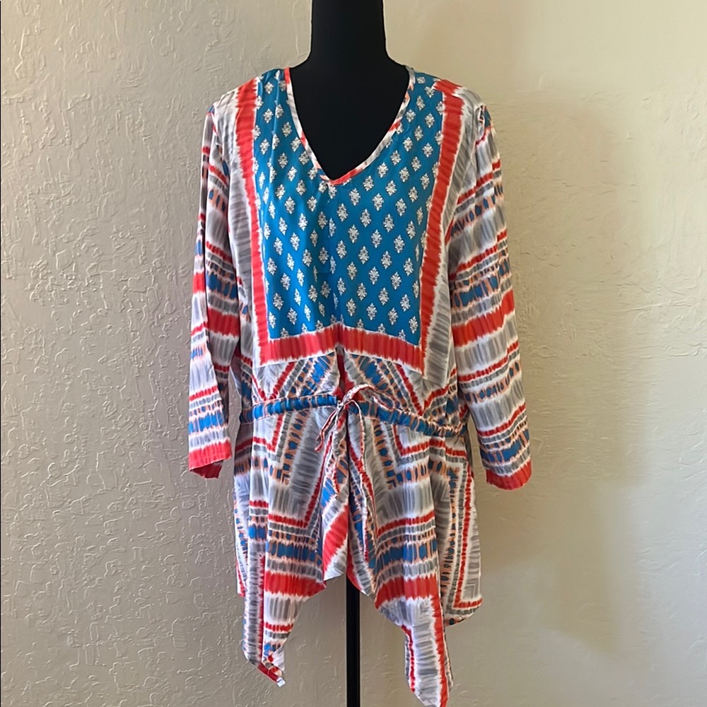 Tolani Blue Red White Patterned V-Neck Tunic Top‎